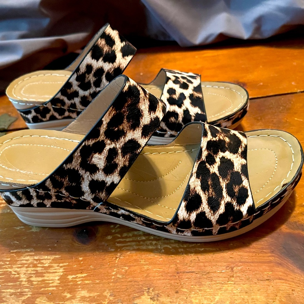 Ladies size 8.5 wedge heels